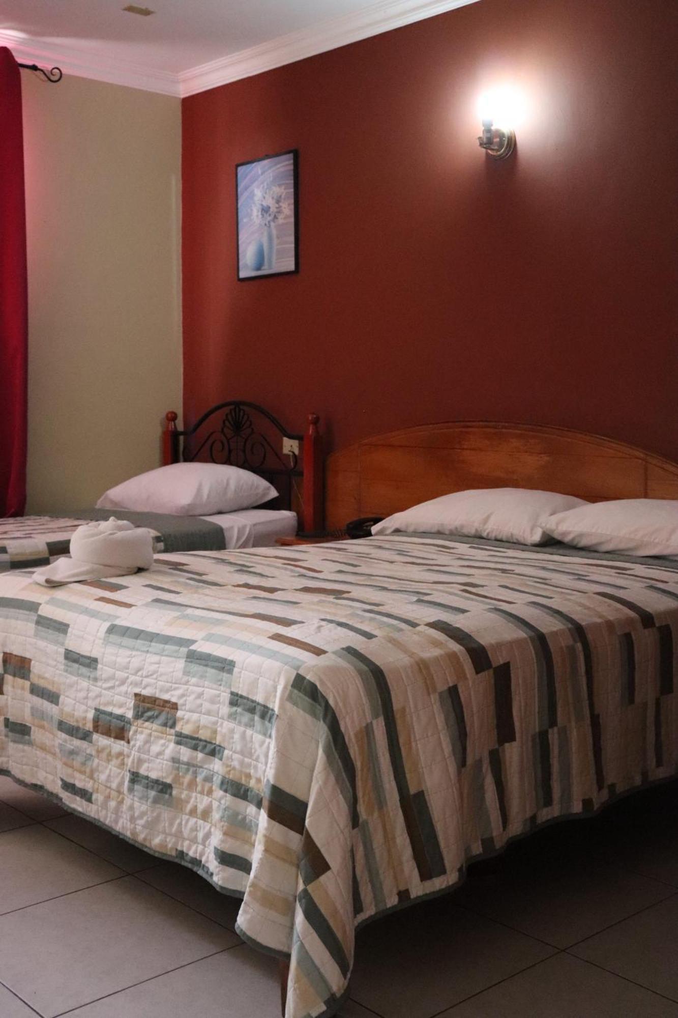 Hotel Toledo ダビッド エクステリア 写真